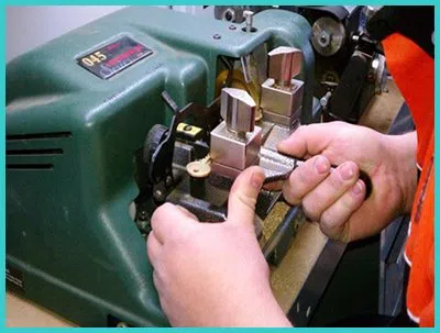 Advanced Locksmith Service Rancho Santa Margarita, CA 949-527-6311 Advanced Locksmith Service Rancho Santa Margarita, CA 949-527-6311 - 18-key-making